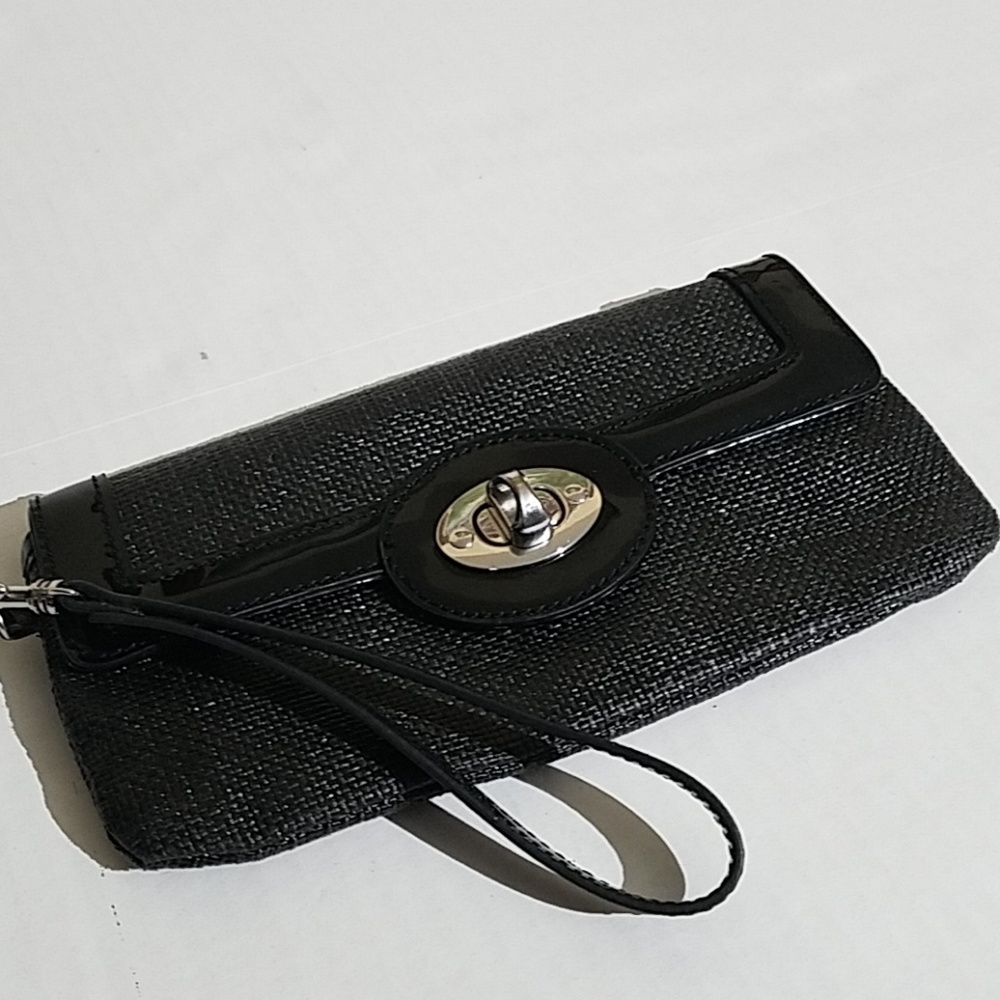 Ann Taylor black clutch G7 - Picture 1 of 10
